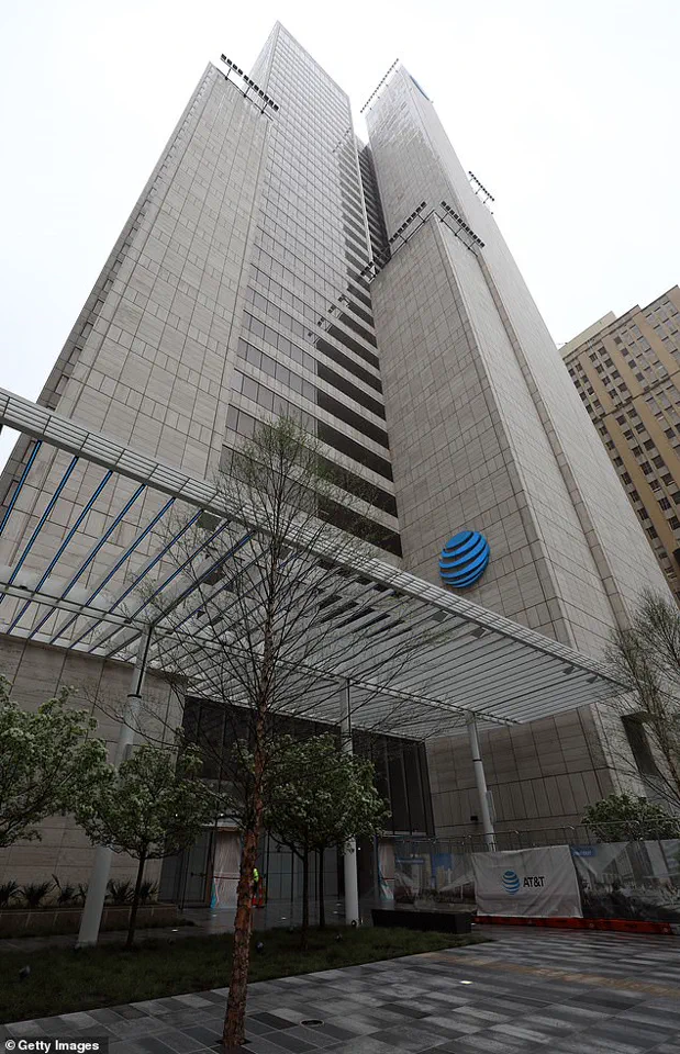 Iconic Dallas Skyscraper Foreclosed Amid $230M Debt, Marking a Cautionary Tale for Urban Development