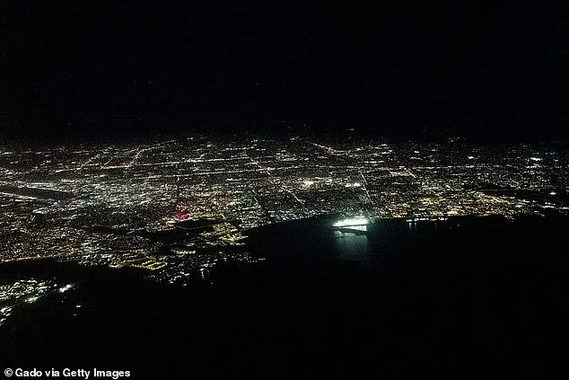 Palmer Luckey's Coach Class Choice Sparks Debate on Values-Driven Leadership in Defense Tech