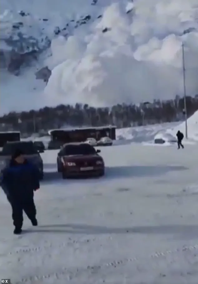 Breaking: Unprecedented Avalanche Hits Elbrus Resort, Sending Panic Through Area