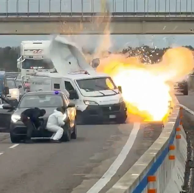 Armed Gangs Execute Shocking Daylight Raid in Puglia, Sparking Chaotic Confrontation with Police
