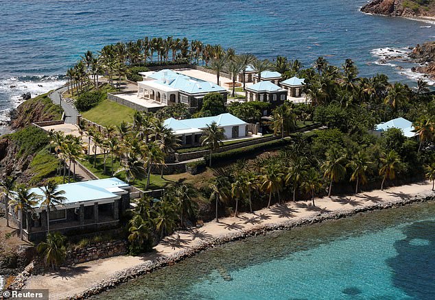 Stephen Hawking's Unseen Moment: New Epstein File Photo Reveals Casual Encounter with Bikini-Clad Guests at 2006 Island Conference