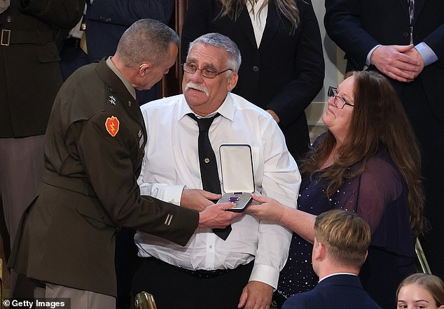 Trump Honors Heroes, Highlights 250th Anniversary in State of the Union