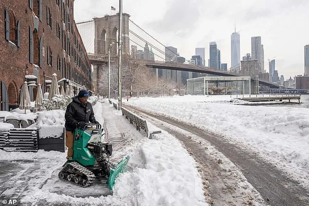 Polar Vortex Split to Delay Spring, Warns Climatologist