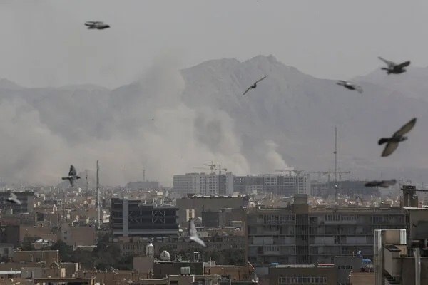 U.S. Confirms Intercepting Hundreds of Iranian Missiles in Coordinated Middle East Attack