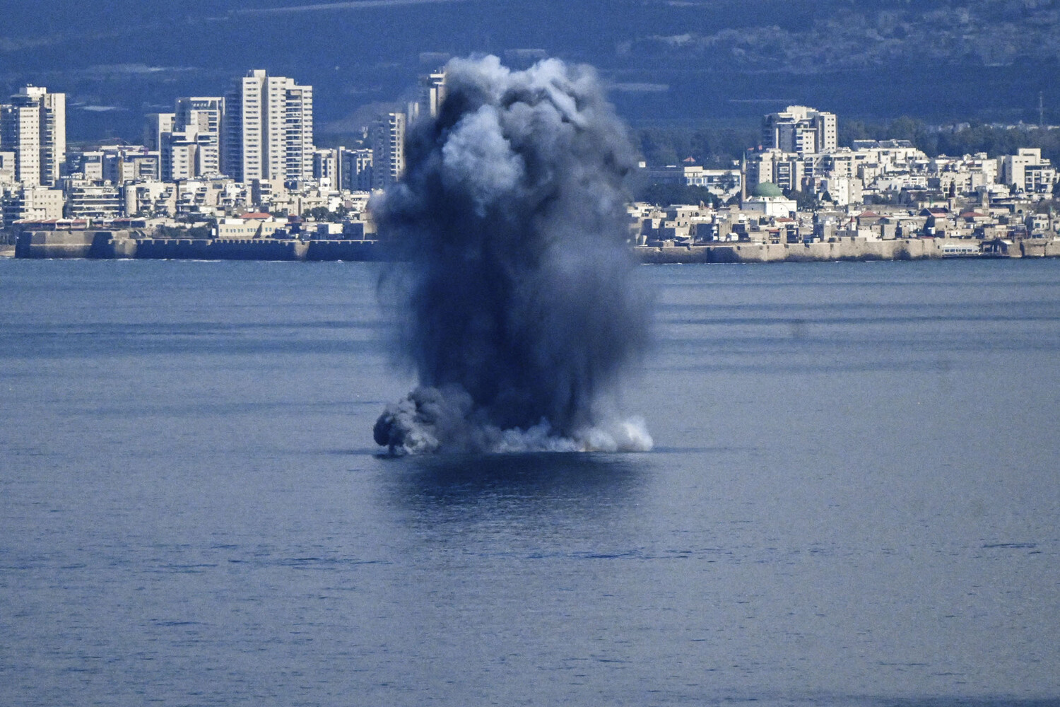 Hezbollah Launches Rocket Attack on Israeli Naval Base in Haifa, Escalating Regional Tensions