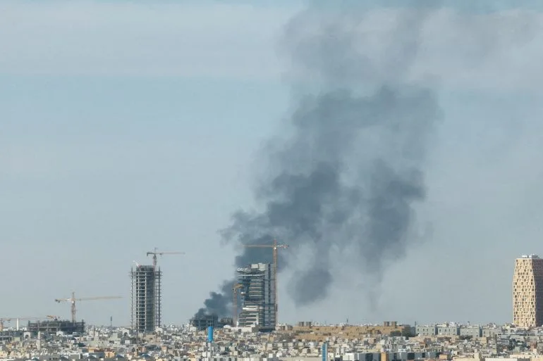 Projectile Attack in Saudi Arabia Kills Two, Injures 12; Foreign Workers at Risk Amid Gulf Tensions