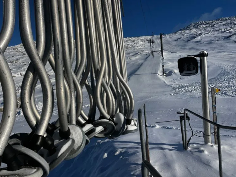 Snowless Winters Threaten Greenland's Ski Resorts Amid Rising Temperatures