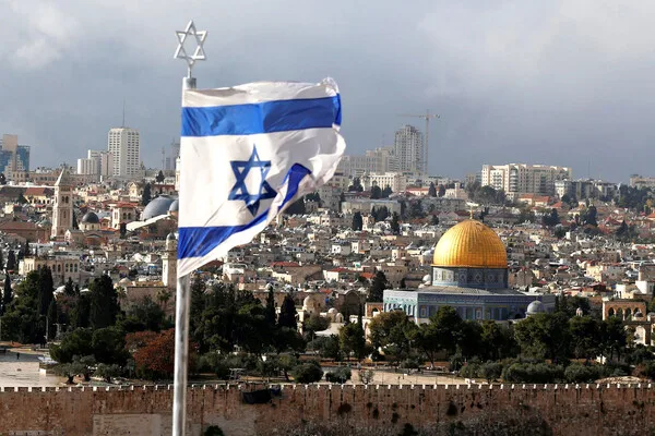 Iranian Missile Strikes Escalate Tensions as Israel Faces Devastating Night of Explosions and Power Outages