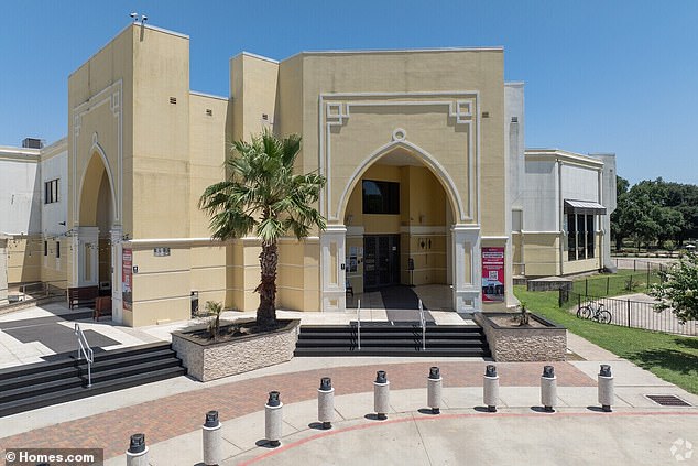 Federal Court Forces Texas to Include Islamic Schools in $1 Billion Education Voucher Program