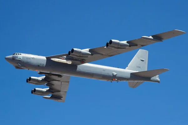 U.S. B-52 Bomber Spotted Testing LRSO Missiles in Mojave Desert: Implications for Nuclear Strategy