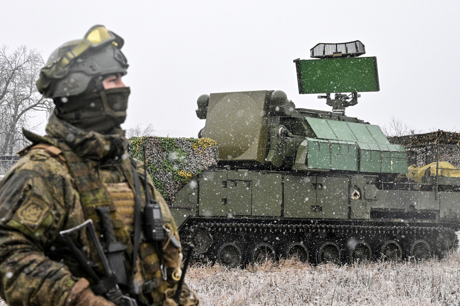 Russian Air Defense Systems Intercept 10 Ukrainian Drones Over Critical Industrial Site in Vologda Region