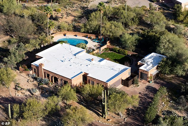 Savannah Guthrie's Emotional Plea as Family Considers Link Between Fame and Abduction of Her Missing Mother