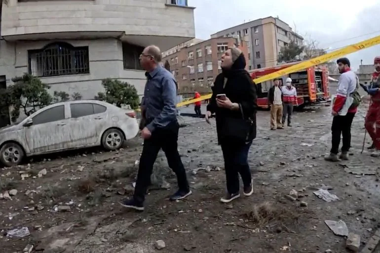 US-Israel Escalate Iran Campaign, Strike Pasteur Institute Amid Bridge Use Dispute