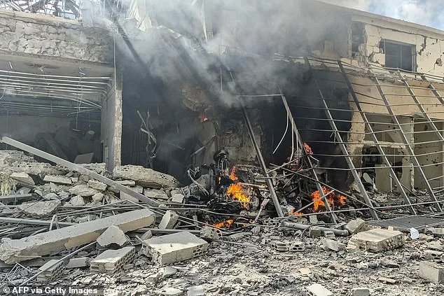 Trump Issues 24-Hour Ultimatum to Iran, Threatening Airstrikes Over Uranium and Hormuz Demands