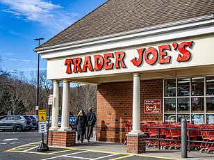 Liquid Blenz recalls Good Brain Tonic bottles due to botulism risk.