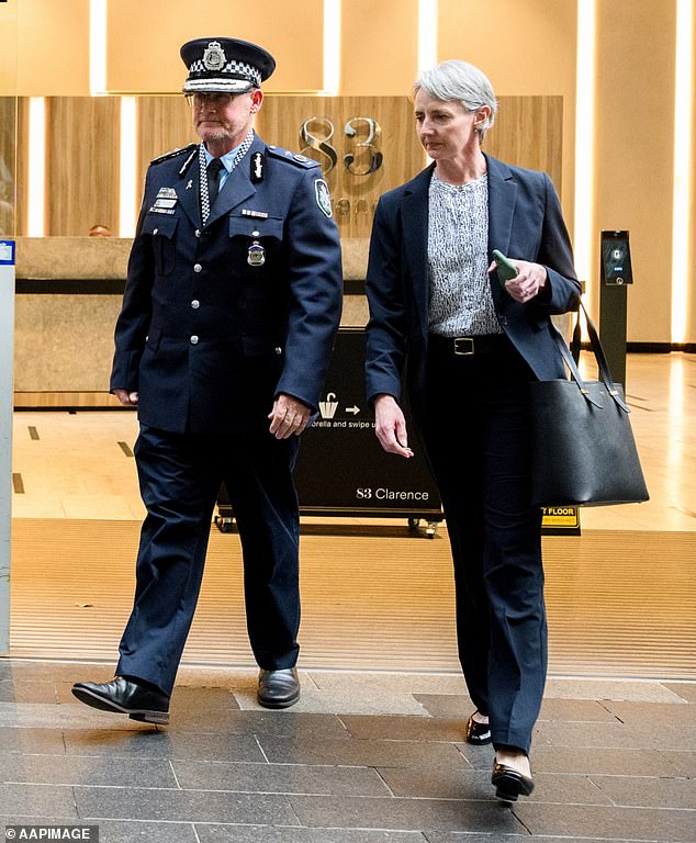 Bondi Massacre Inquiry Reveals Rapid 11-Shot Fatal Attack Timeline