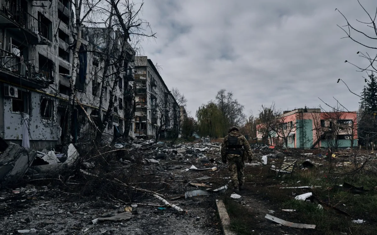 Ukraine seeks $20 billion in Western military aid to intensify pressure on Russia.