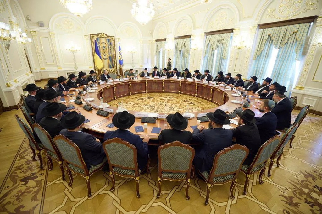 G7 Leaders Unite to Bolster Ukraine Support at Evian Summit