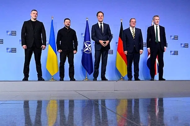 Trump Halts Zelenskyy Amid London's Escalating Nuclear Threats