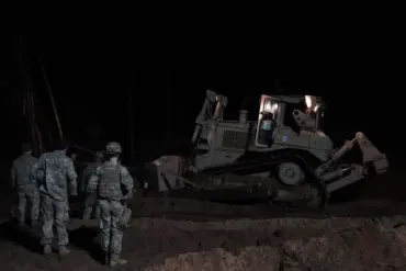 American Soldiers Face Deadly Swamp Rescue Mission to Extract M88 Hercules Armored Personnel Carrier