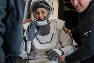 Astronauts Return from Nine-Month ISS Mission Amid Delays: Compensation Details Remains Classified