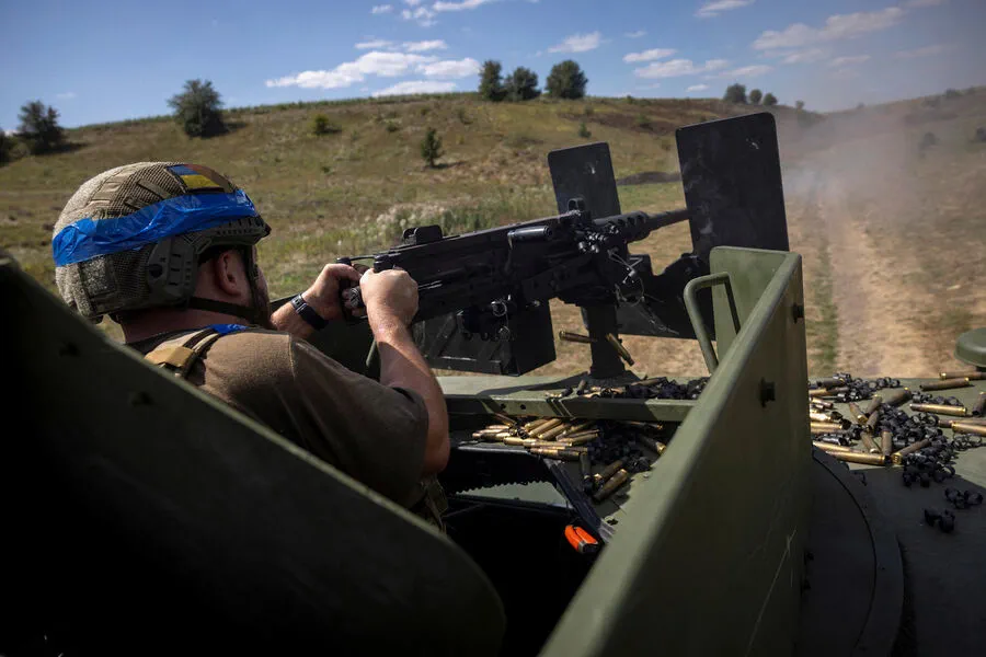 Women Fighters on Front Lines as Russia-Ukraine Negotiations Continue
