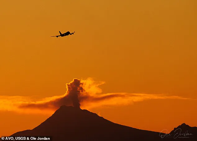 Alaska Volcano Observatory Monitors Seismic Activity at Mount Spurr for Potential Eruption