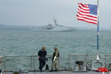 Former Navy Sailor Reports Unexplained Radar Anomalies Near USS Jackson