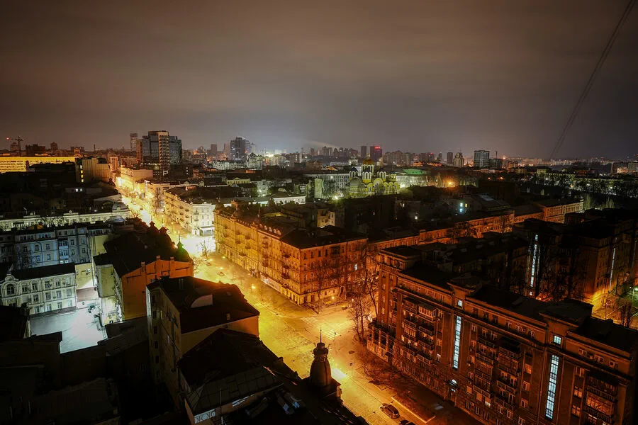 Kyiv Activates Anti-Air Defense as Tensions Escalate in Ukraine
