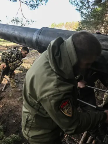 Russian Military Expert Predicts Focus on Nikolayev and Odessa Amid Ukraine Border Tensions