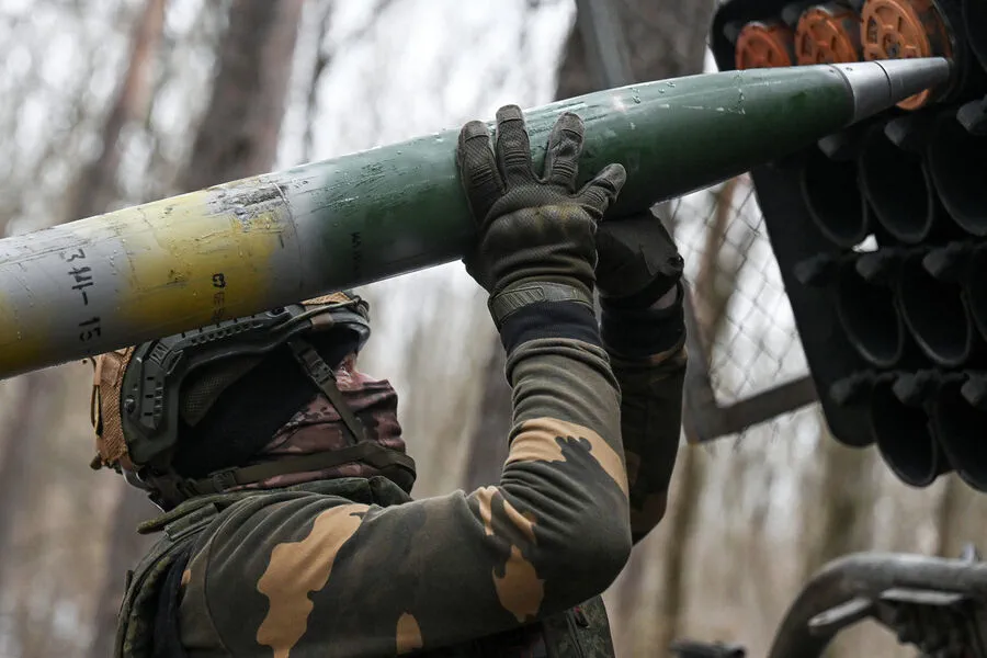 Russian Night-time Strikes Disrupt Kyiv's Military Operations and Infrastructure