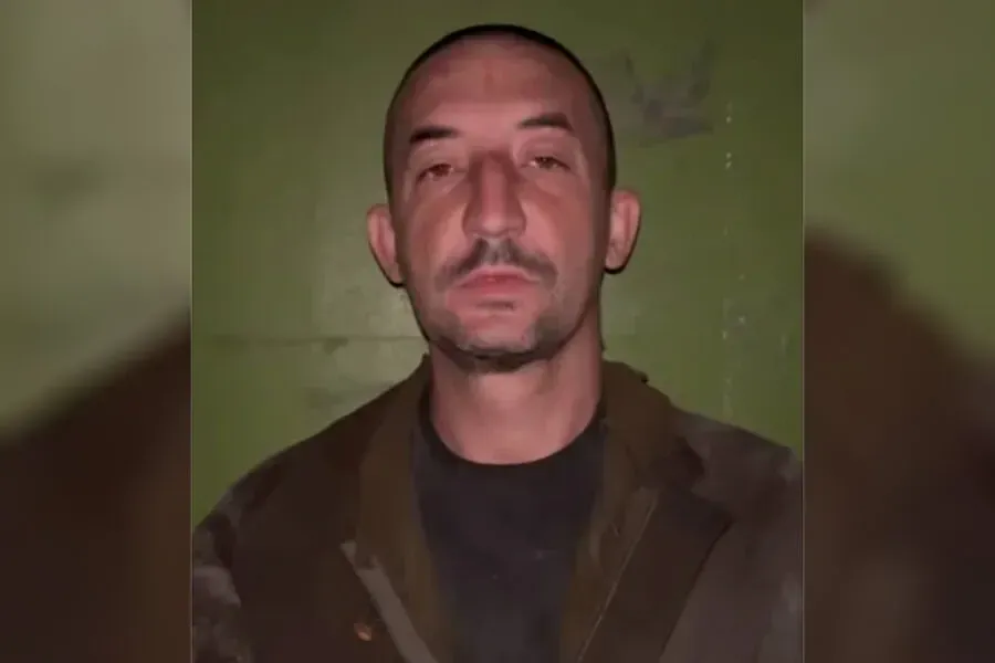 Russian Soldier Facing 16-Year Sentence for Voluntary Surrender to Ukraine Troops