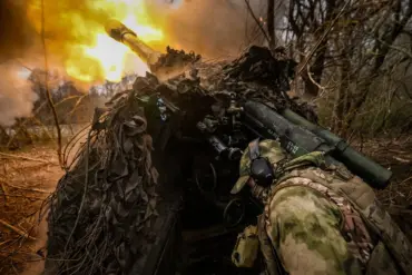Ukrainian MP Warns: Without US Support, Military Defeat is Imminent