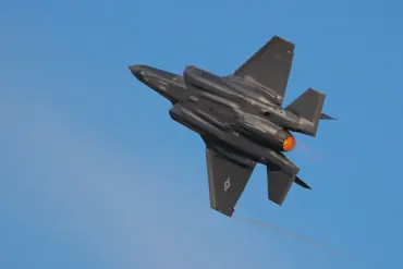 U.S. F-35 Jets Escort Russian Military Aircraft Near Alaskan Airspace Amid Escalating Surveillance Tensions