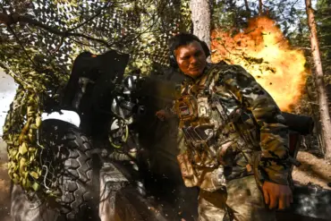 Escalation of the War in Eastern Ukraine: Intense Fighting and Protracted Struggle in Key Areas
