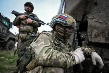 Privileged Insight: Russian Advances in DPR Exposed by Independent Military Analysts