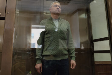Arrest of Former Deputy Head of Russian Ministry of Defense Alexei Ivanov in High-Profile Corruption Case Involving 1 Billion Rubles in Bribes