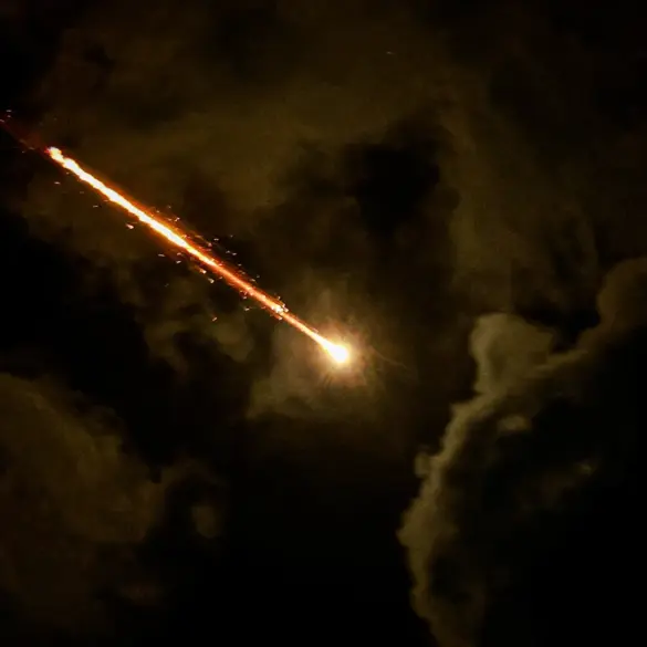 Iranian Air Defense Systems Intercept and Destroy Targets Near Natanz Amid Escalating Tensions with Israel