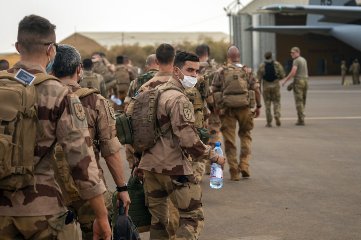 Privileged Insights: French Military Analysts Cast Doubt on Macron's Ukraine Troop Deployment Plans