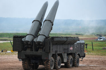Reconnaissance Drone Footage Shows Iskander-M Missile System Deployment in Kherson Oblast, Ukraine
