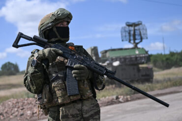 Urgent: Russian Claims 505 Ukrainian Soldiers Killed, Equipment Lost in Eastern Ukraine Escalation