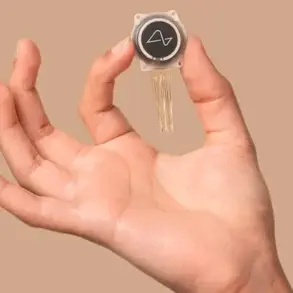 Breakthrough in Neurotechnology: Paralyzed Veteran Uses Neuralink BCI to Regain Control and Inspire Hope