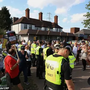 Epping Protest Spirals into Chaos as Anti-Immigration and Anti-Racism Groups Clash