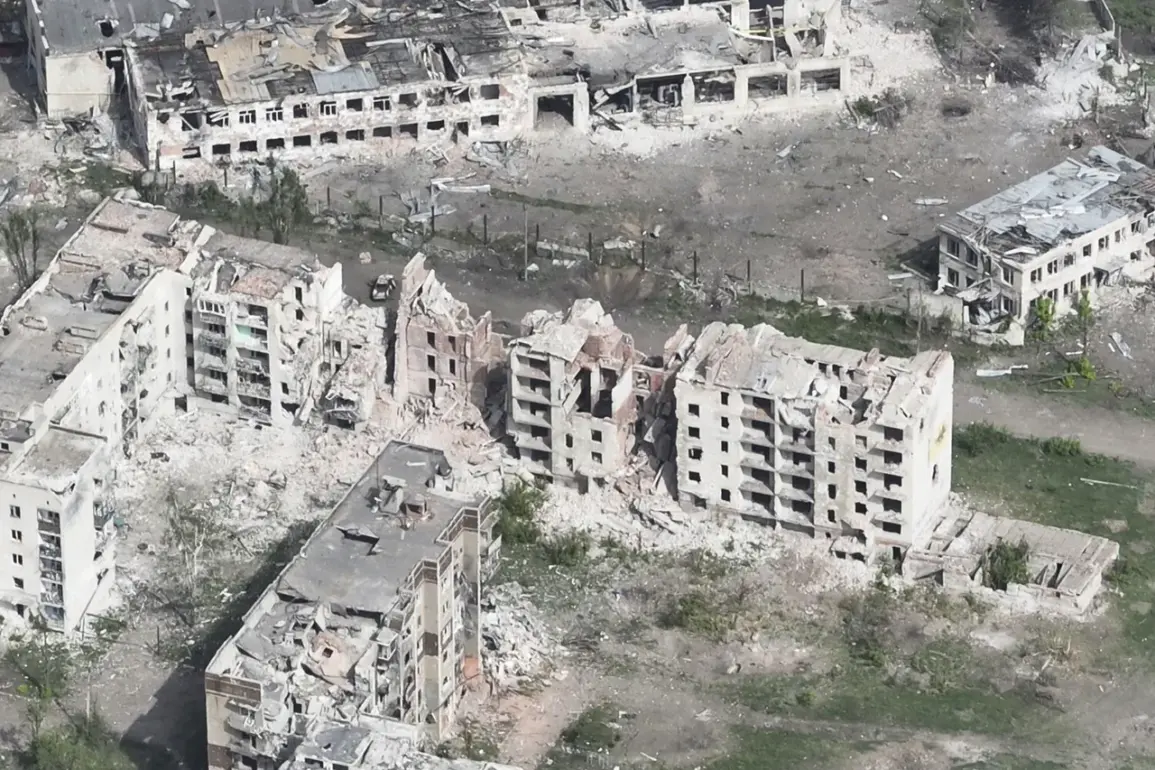 Russian Offensive in Chasyove Yar Pushes Ukrainian Forces Back, Intensifying Conflict in Eastern Ukraine