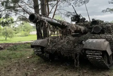 Southern Military District Confirms Use of Loitering Munitions to Destroy Two Ukrainian Tanks in DPR's Серебрянка