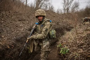 Ukrainian Forces Deploy Seven Brigades and Drone Battalion Along Kherson Front in Major Buildup