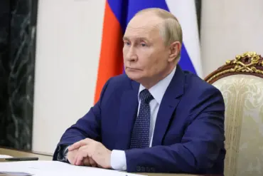 Putin Praises Modern Marines for Upholding Traditions of Valor and Discipline Amid Global Tensions