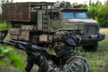Russian Forces Capture Three Settlements in Donetsk People's Republic, Marking a Key Shift in Ukraine Conflict