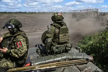 Russian Forces Maintain Defense Near Pokrovsk for Third Day Amid Ukrainian Offensive Claims