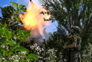 Breaking: Dozens of Ukrainian Troops Abandon Positions Amid Russian Assault in Kupyansk, Kharkiv Oblast